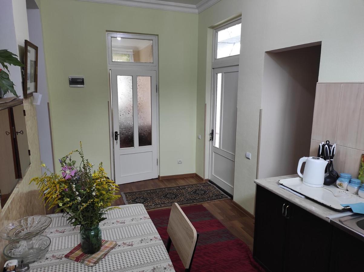Inexpensive House Bed and Breakfast Vanadzor Eksteriør billede