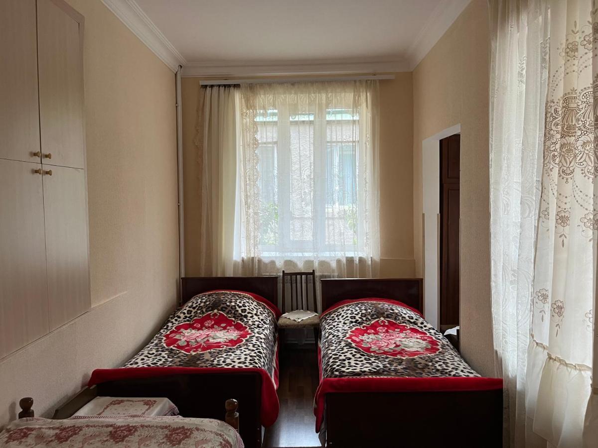 Inexpensive House Bed and Breakfast Vanadzor Eksteriør billede