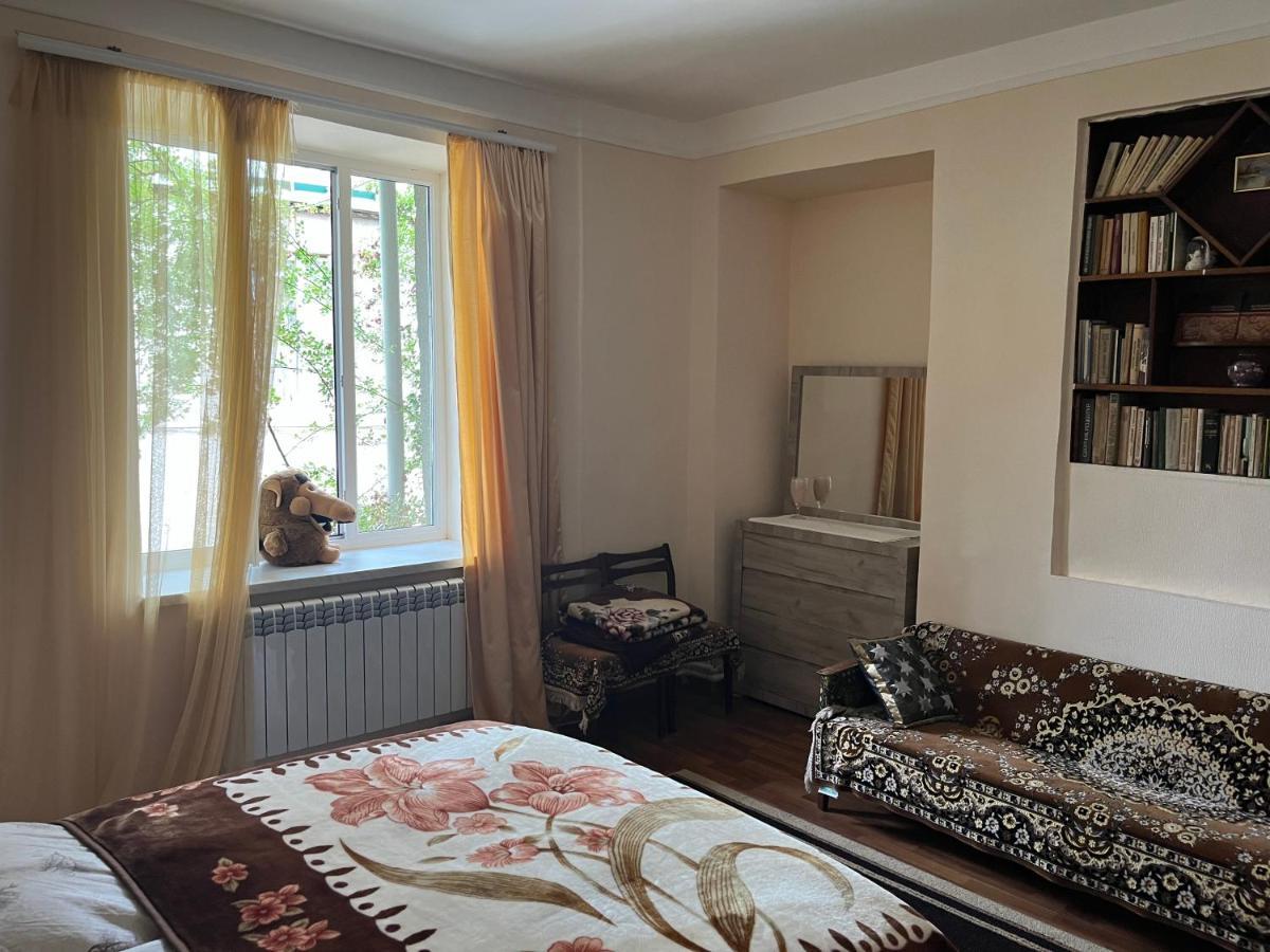Inexpensive House Bed and Breakfast Vanadzor Eksteriør billede